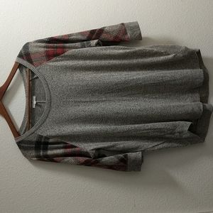 Maurices  Really Soft plaid and Gray Sweater 3/4 Length Sleeves .Size XL